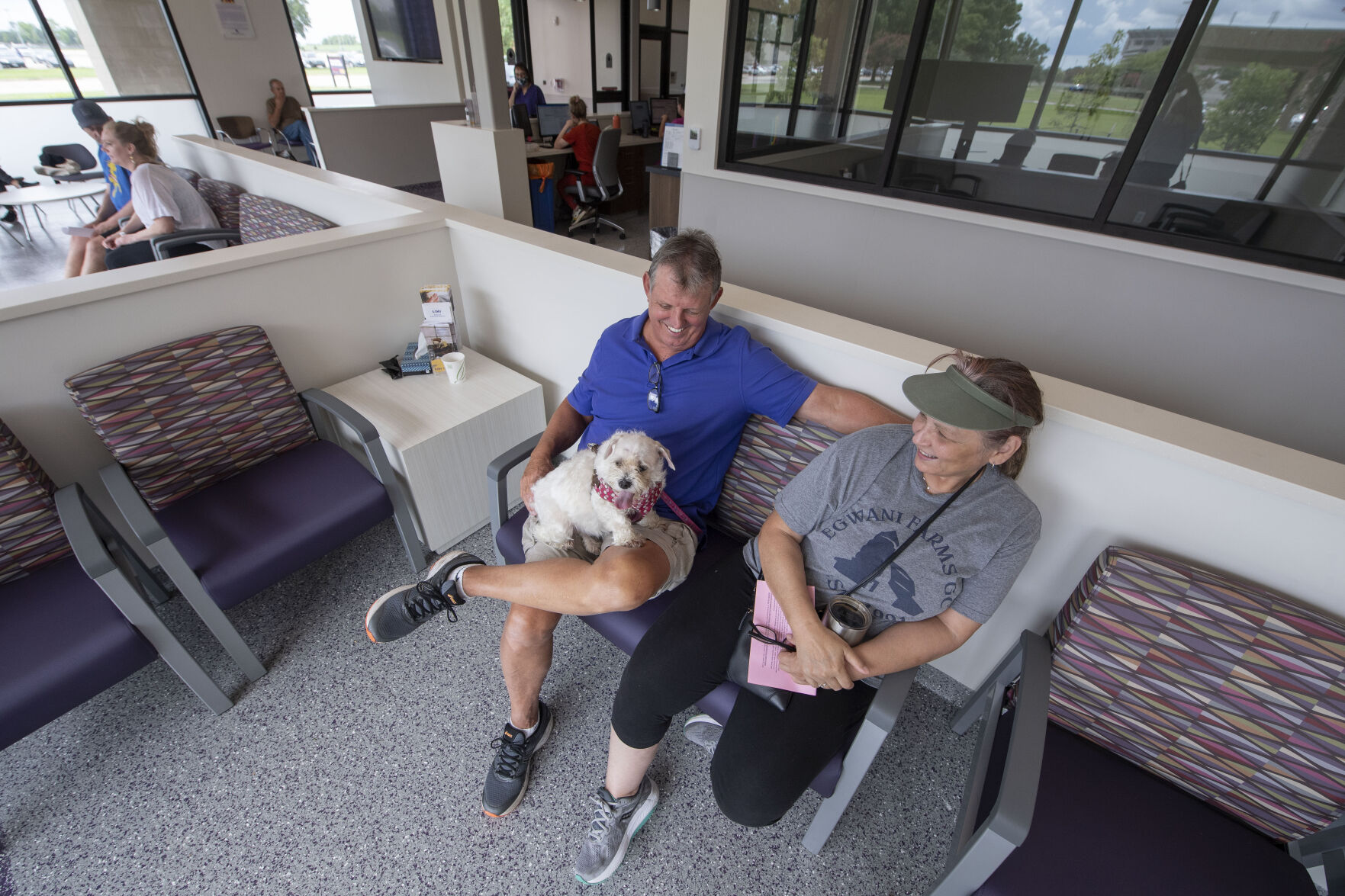 BR.lsupetclinic.adv TS 309.jpg
